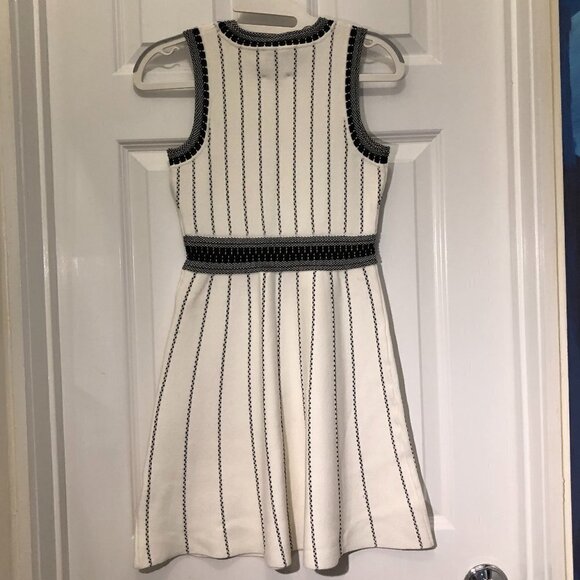 Milly Minis Vertical Textured Fit Flare White Black or Navy Dress Girls Size 12 - Picture 3 of 9